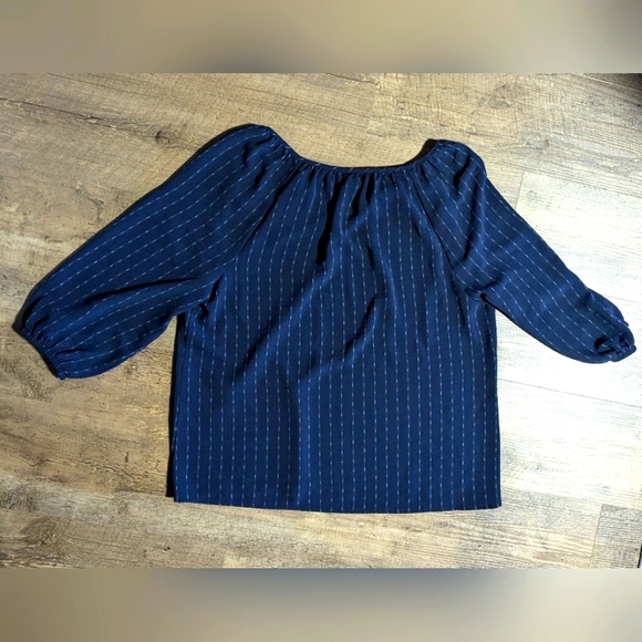 Olivia & Martin Women's Blouse, Size Large - Picture 2 of 6